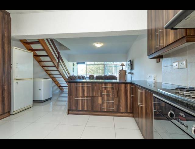 2 BEDROOM DUPLEX FOR SALE IN PAROW NORTH